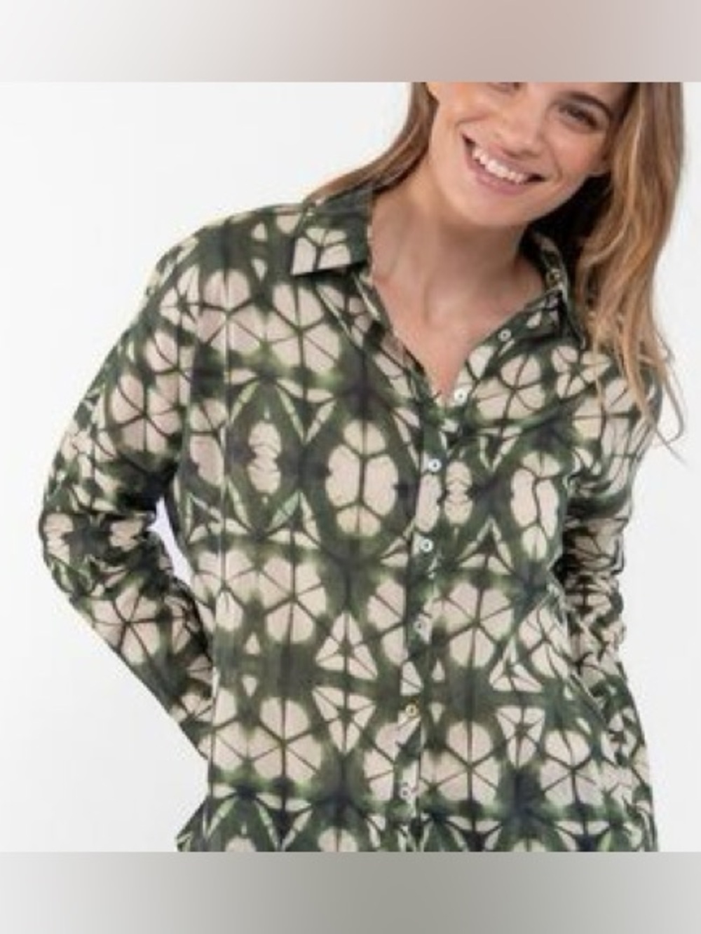 NWOT Natural Life Green Diamond Tie Dye Button Down Top